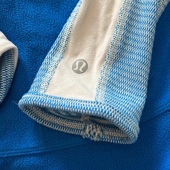Lululemon top - Picture 2 of 5